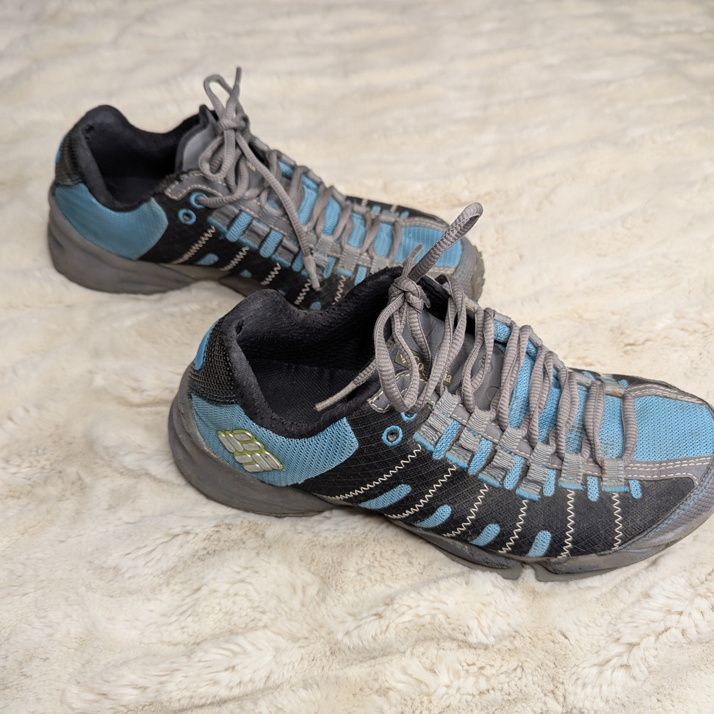 Columbia Womens Blue and Gray Trail Shoes, size 9
